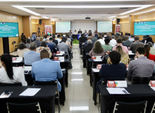 Especialistas defendem rede regional contra ataques à docência