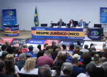 Fim do RJU: Frente Parlamentar propõe ações para preservar direitos dos servidores