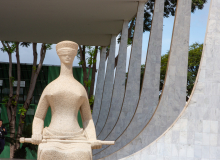 STF garante piso do magistério a professores temporários