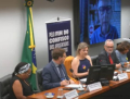Câmara debate fim do confisco de aposentadorias com destaque para críticas da CNTE