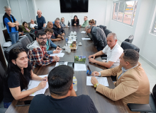 [PR] Entidades e Comissão Especial debatem projetos de ataque a instituições