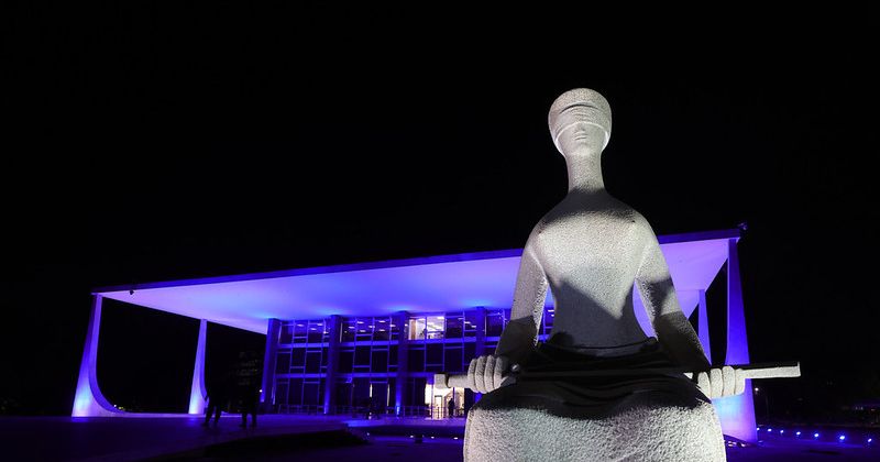 STF assegura piso do magistério na rede pública, independente do vínculo contratual